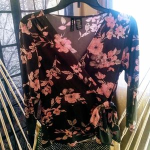 Wrap around, v-neck blouse, with tie at front.